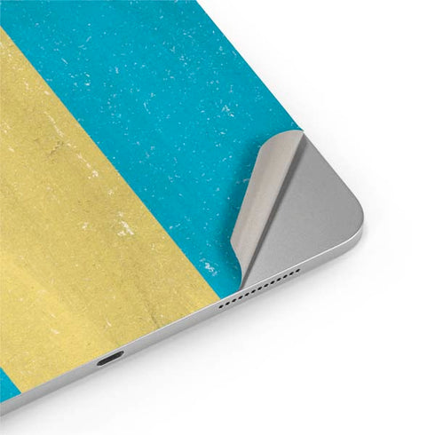 Bahamas Flag Distressed iPad Pro 13in M4 (2024) Skin